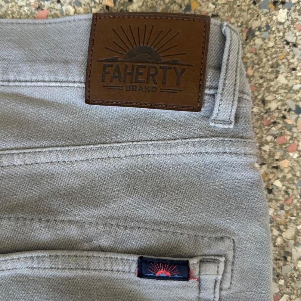 Faherty Men's Grey and Blue Jeans